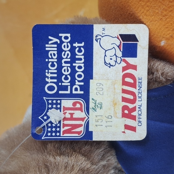 Vintage 1983 Chicago Bears NFL football Teddy Bear collectible plush - Picture 4 of 6